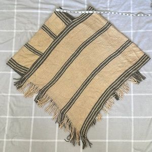 Women Tan & White Stripe Shawl Poncho Knitted Sweater Pullover Fringe Soft